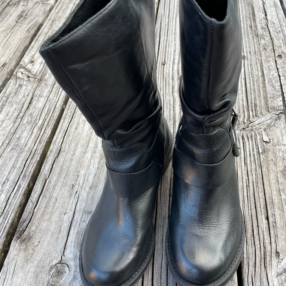 Matisse Leather Wraparound Strap black leather Boots  5.5
